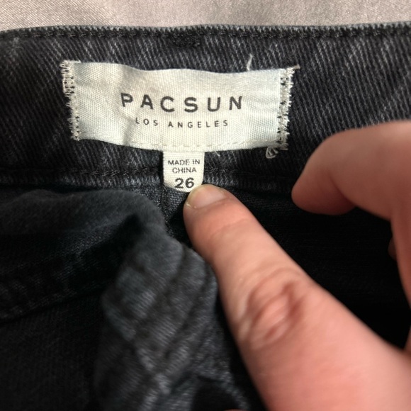 PacSun Distressed Black Denim Skirt Size 26 - Picture 3 of 3